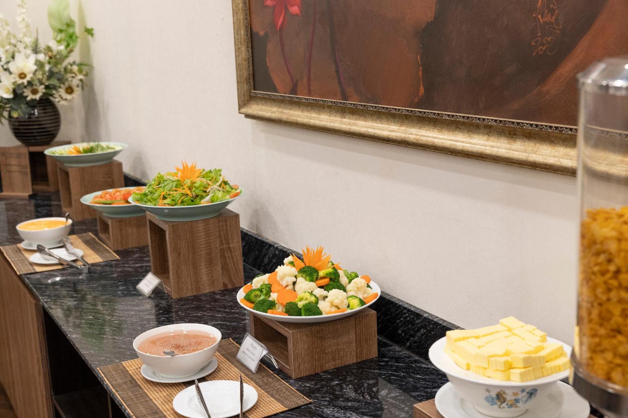 Viet Lotus Saigon Hotel Хошимин Экстерьер фото