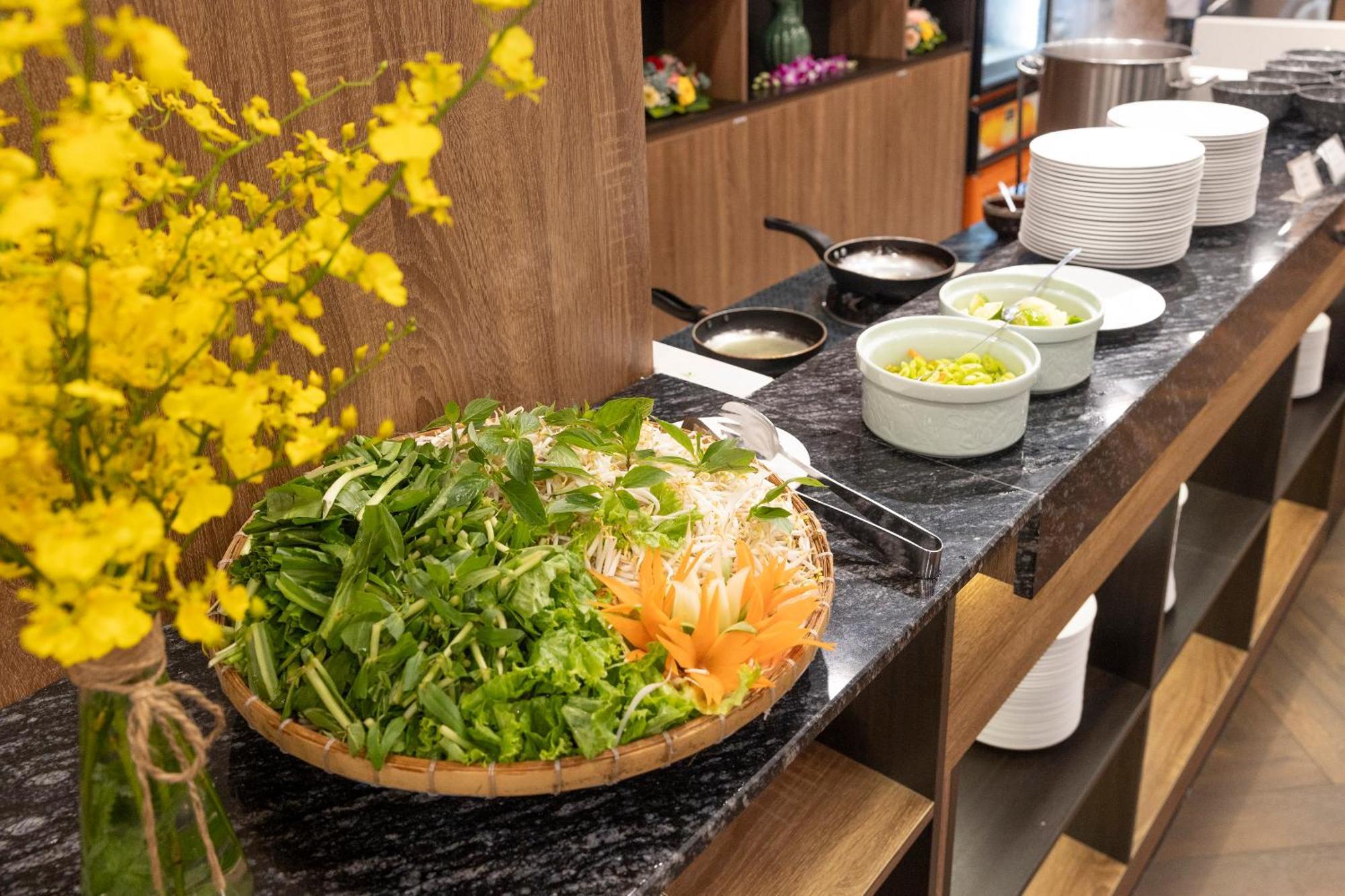 Viet Lotus Saigon Hotel Хошимин Экстерьер фото