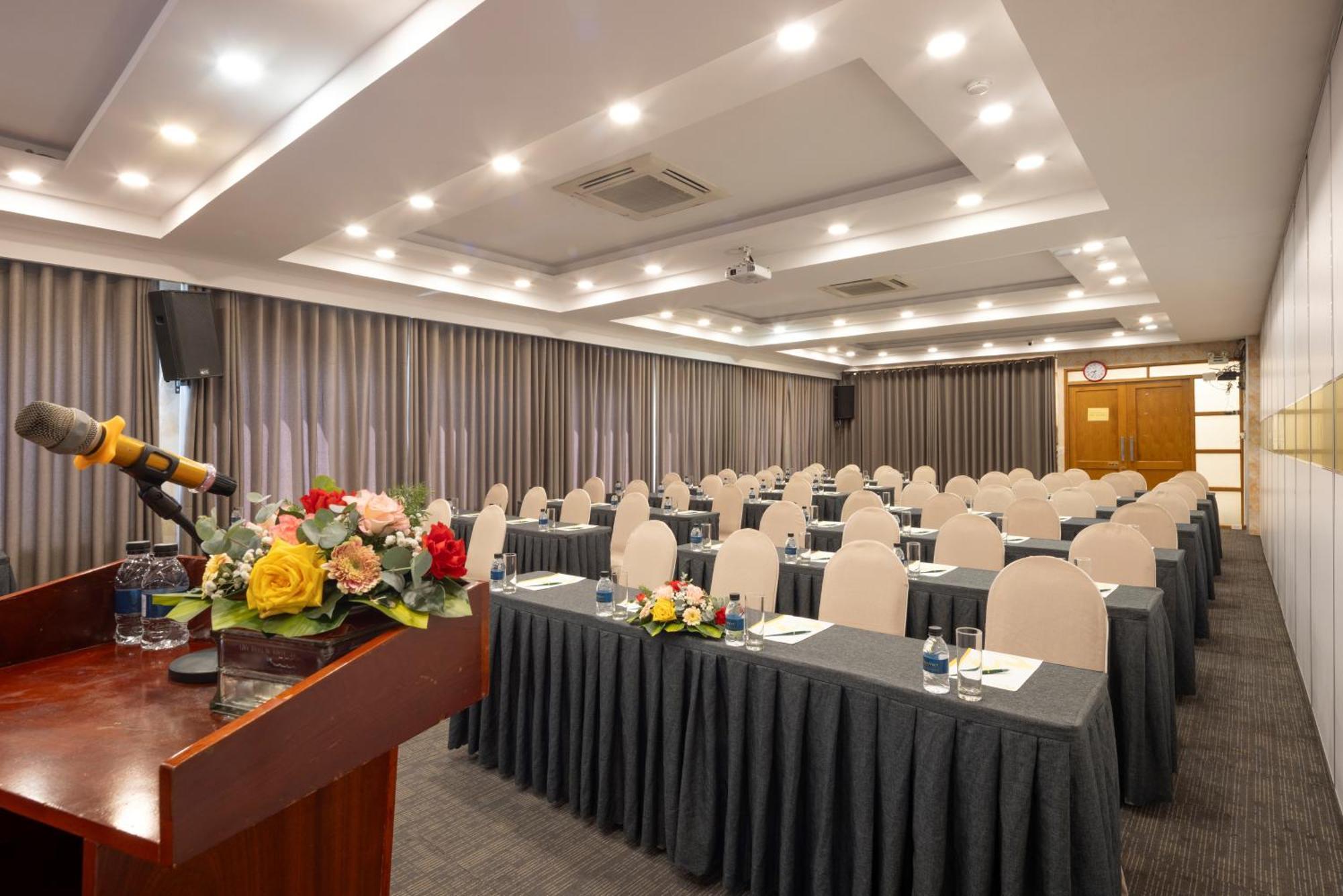 Viet Lotus Saigon Hotel Хошимин Экстерьер фото