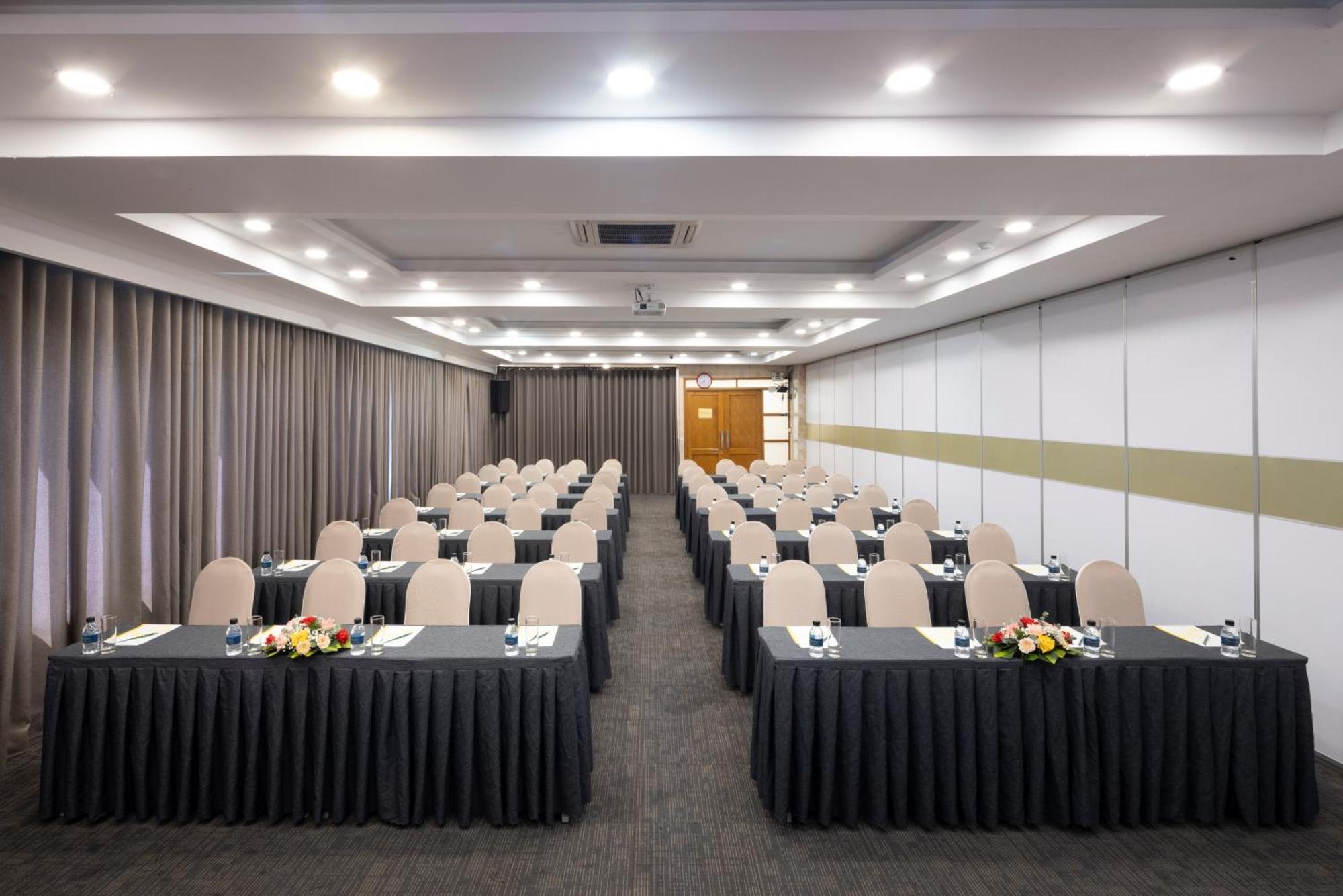 Viet Lotus Saigon Hotel Хошимин Экстерьер фото