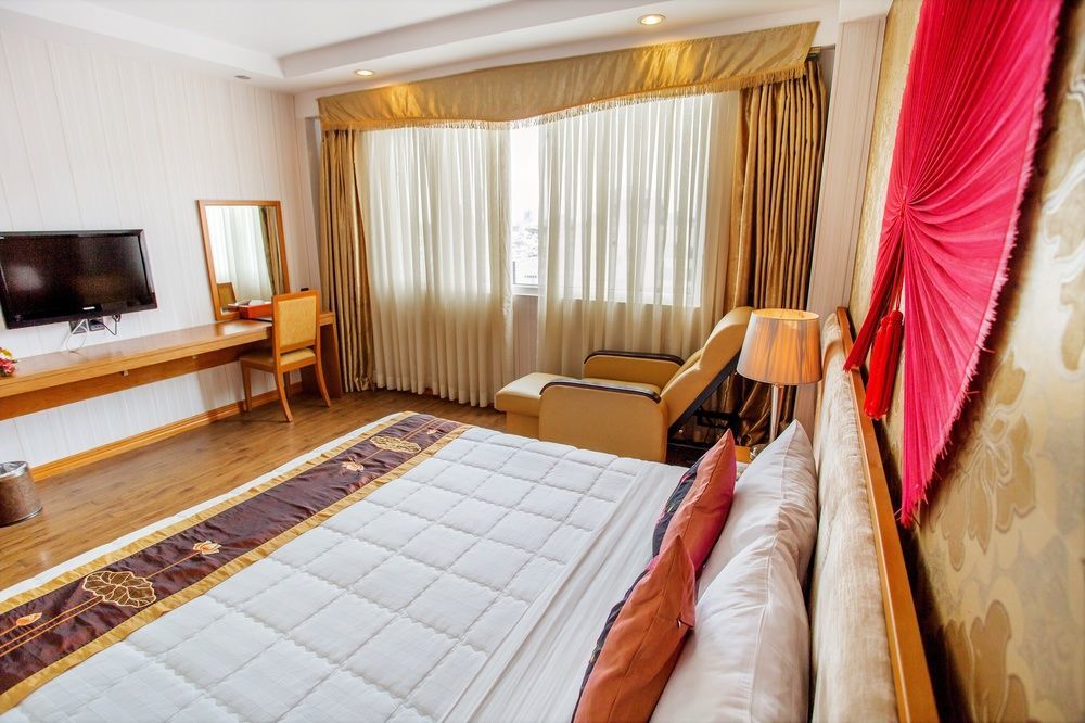 Viet Lotus Saigon Hotel Хошимин Экстерьер фото